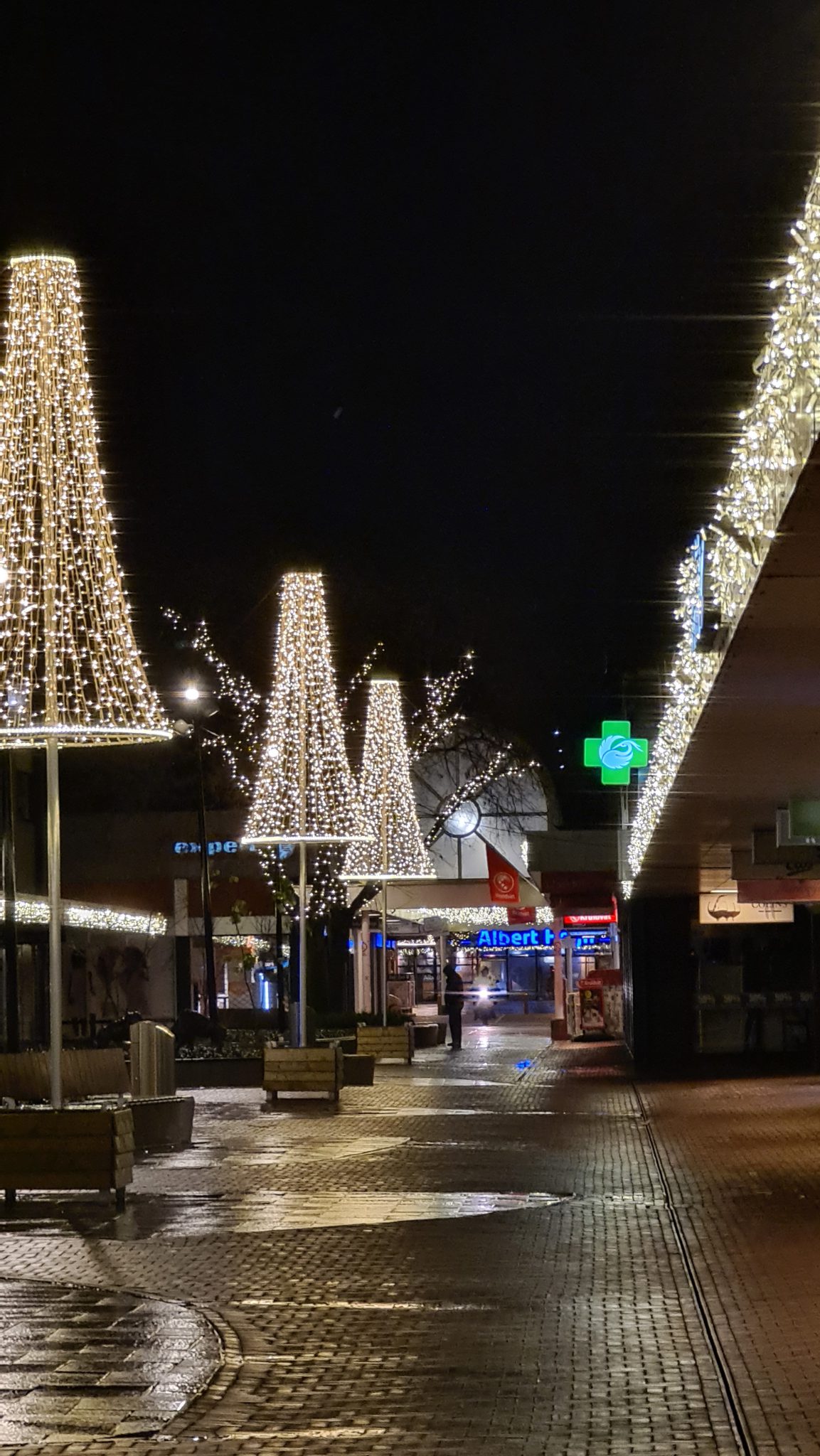 terugbetaling rooster Filosofisch Feestverlichting Winkelcentrum De Loper Vlaardingen - Lumineus  Buitenverlichting